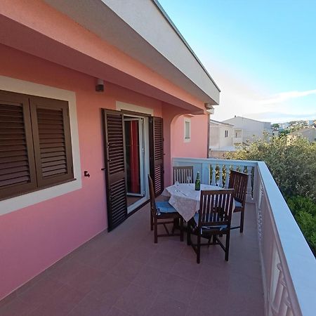 Apartmani Peko Đảo Pag Ngoại thất bức ảnh