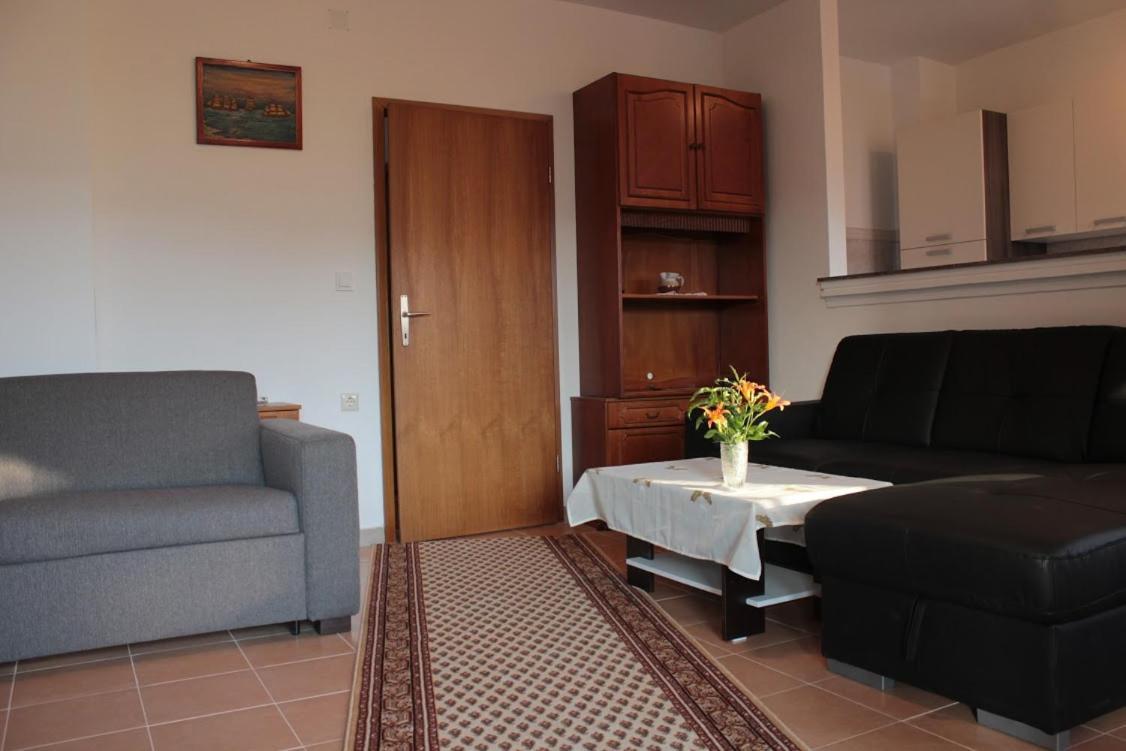 Apartmani Peko Đảo Pag Ngoại thất bức ảnh
