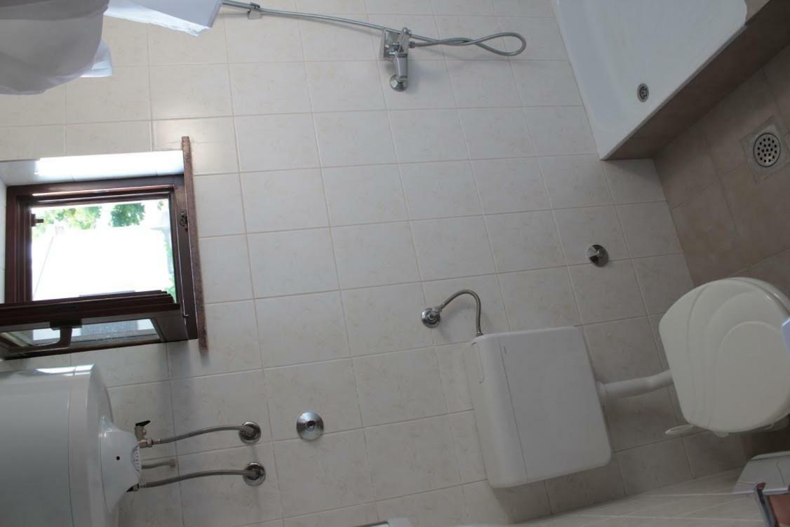 Apartmani Peko Đảo Pag Ngoại thất bức ảnh