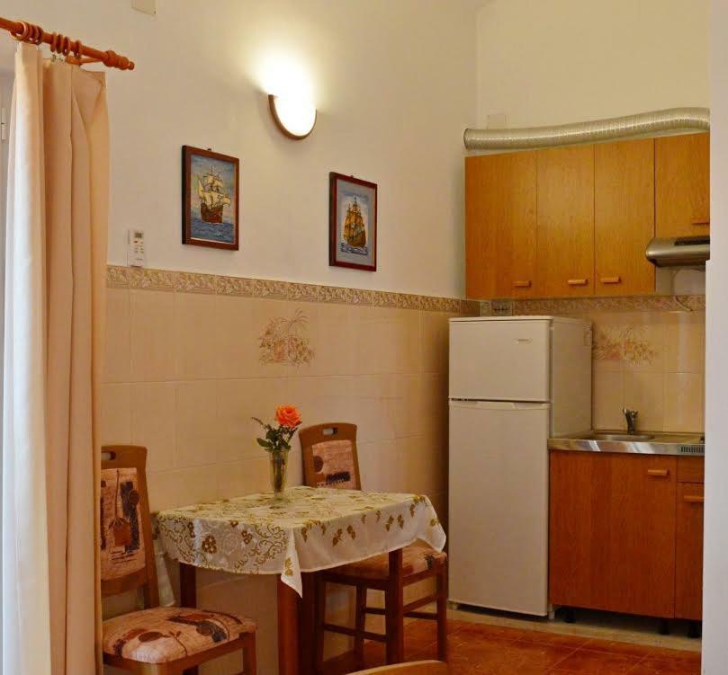 Apartmani Peko Đảo Pag Ngoại thất bức ảnh