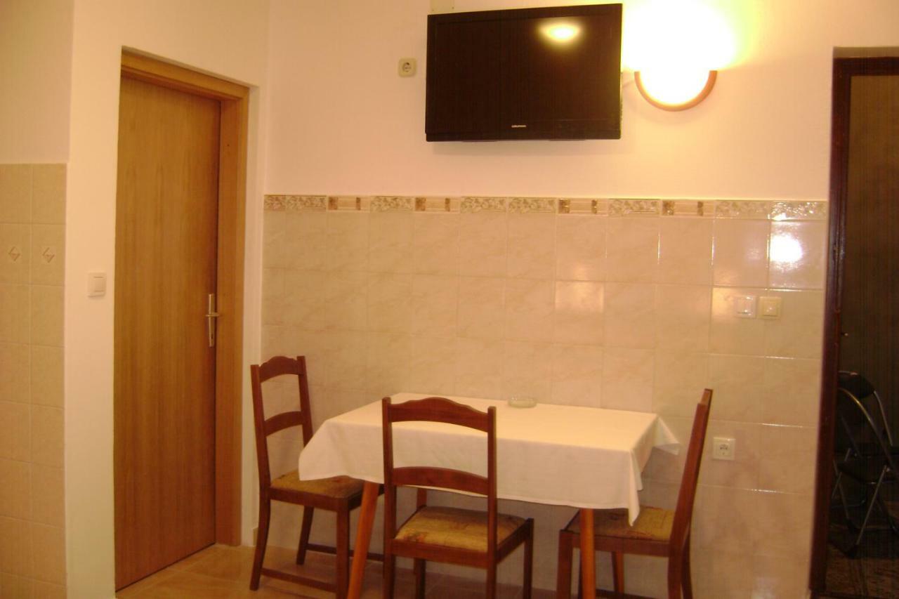 Apartmani Peko Đảo Pag Ngoại thất bức ảnh